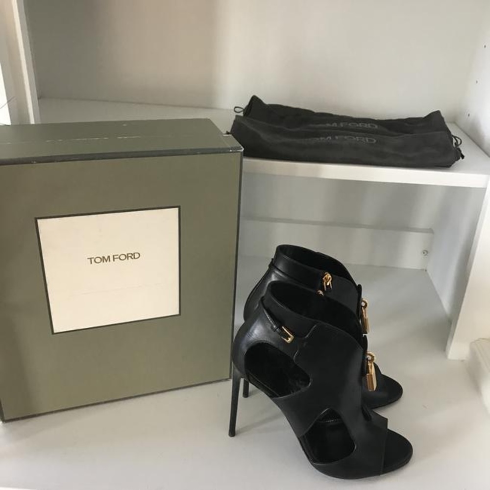 Tom Ford padlock cutout sandal